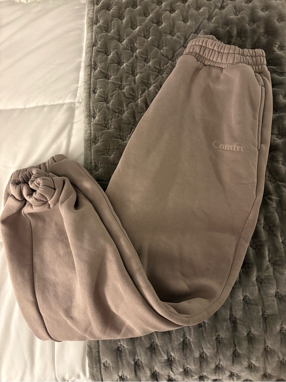 Comfrt Men's Dusty Mauve Fleece Joggers